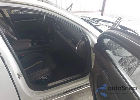 2013 Audi A8 L 4.0T z USA, uszkodzony, nr VIN WAUR2AFD1DN021687